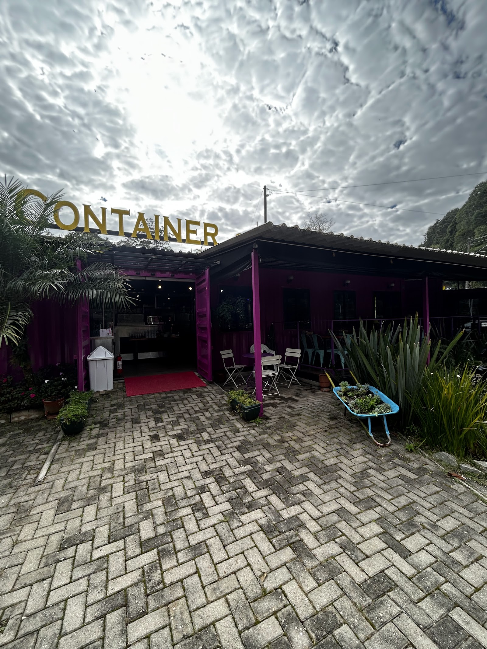 Container Café and Bistrot